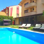 Eclipse Mamaia Nord Pensiune