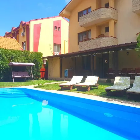 Eclipse Mamaia Nord Πανσιόν